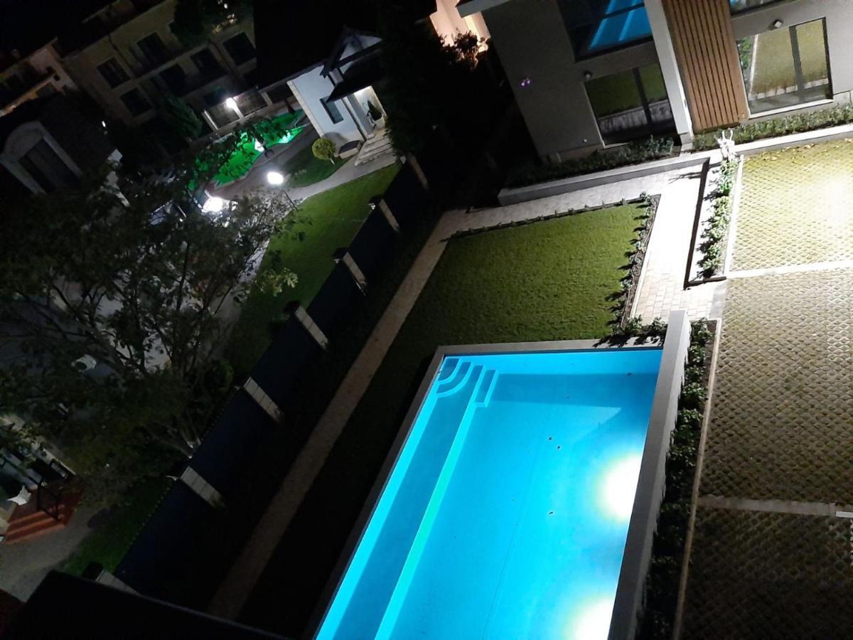 Apartamento Апаратамент Deluxe1 Saints Constantine and Helena Exterior foto