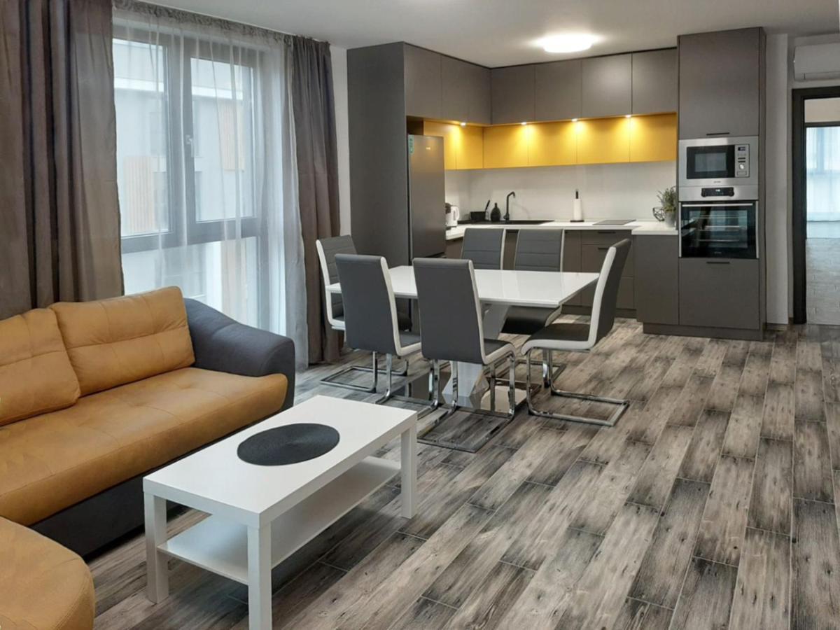 Apartamento Апаратамент Deluxe1 Saints Constantine and Helena Exterior foto