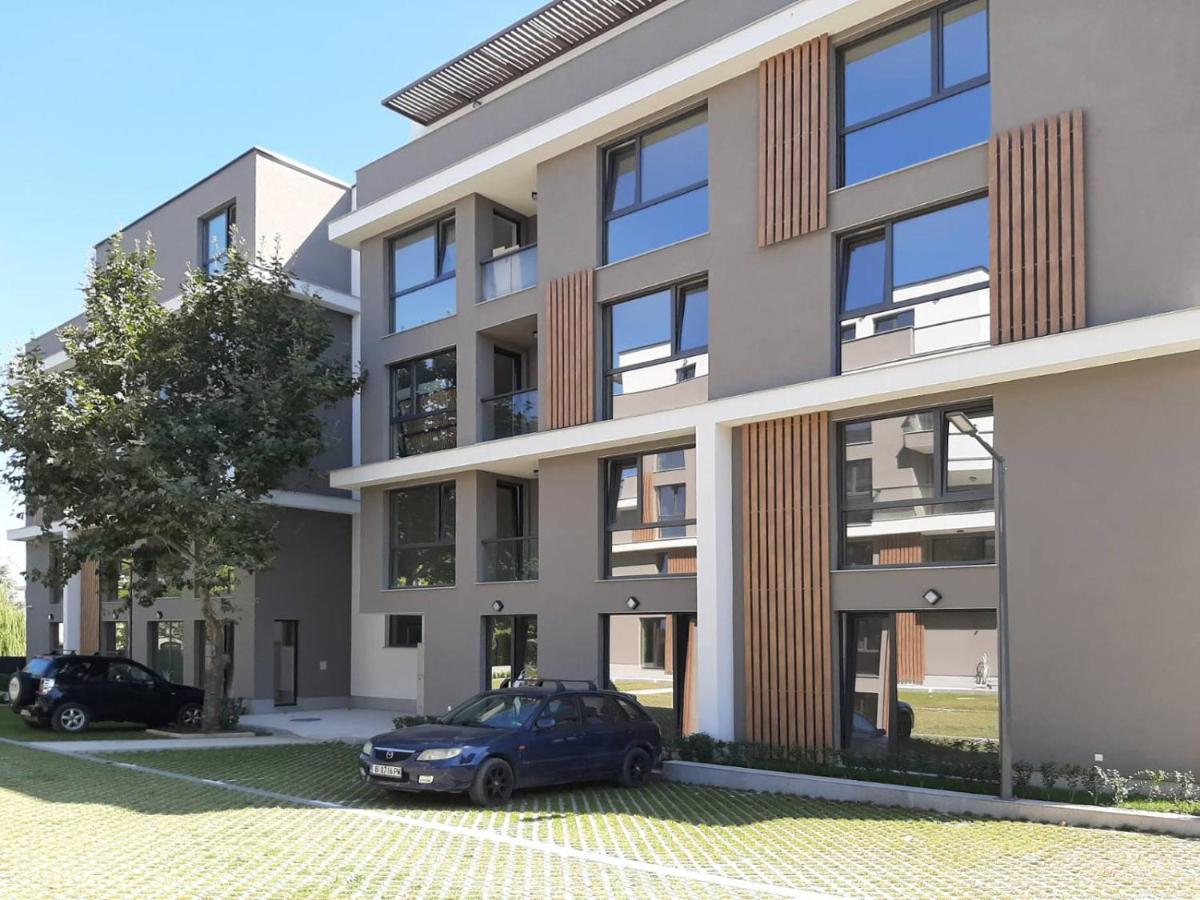 Apartamento Апаратамент Deluxe1 Saints Constantine and Helena Exterior foto