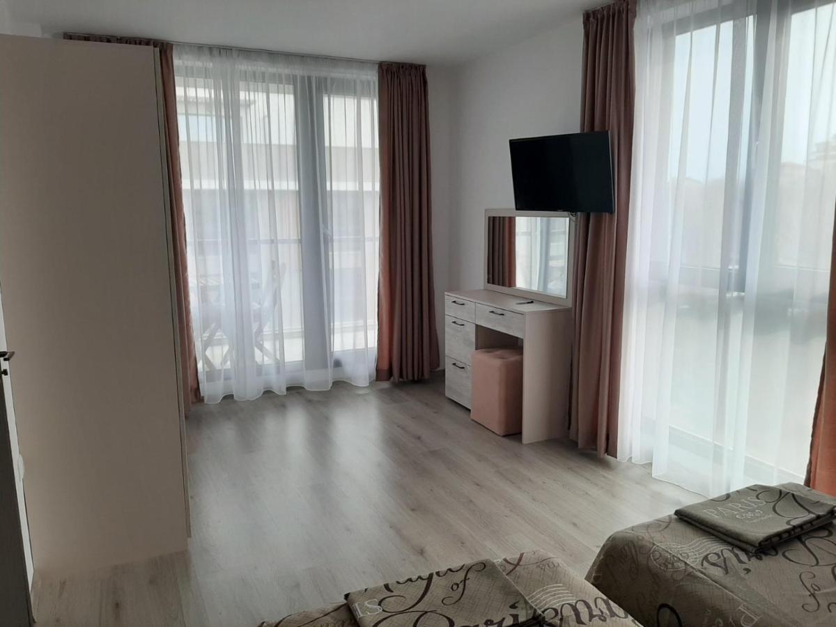 Apartamento Апаратамент Deluxe1 Saints Constantine and Helena Exterior foto