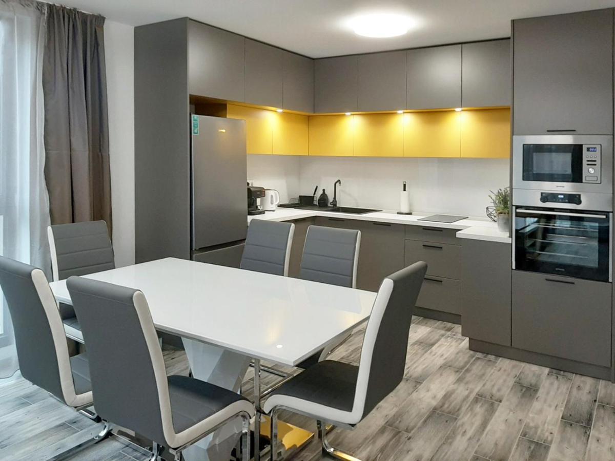 Apartamento Апаратамент Deluxe1 Saints Constantine and Helena Exterior foto