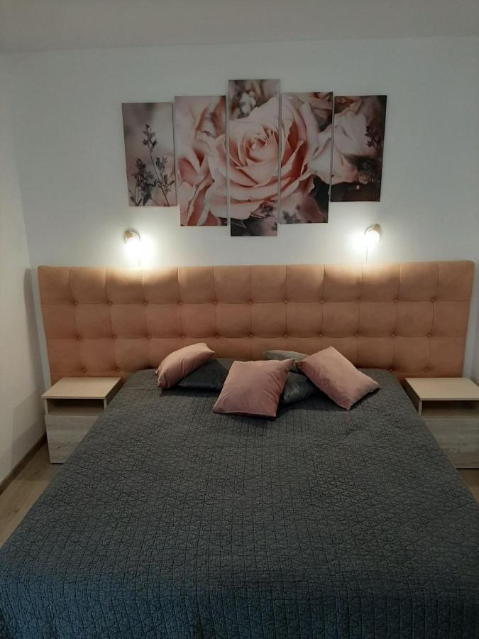 Apartamento Апаратамент Deluxe1 Saints Constantine and Helena Exterior foto