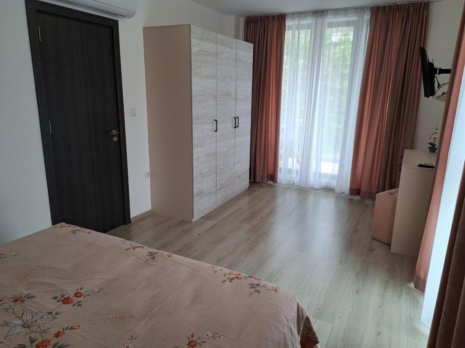Apartamento Апаратамент Deluxe1 Saints Constantine and Helena Exterior foto