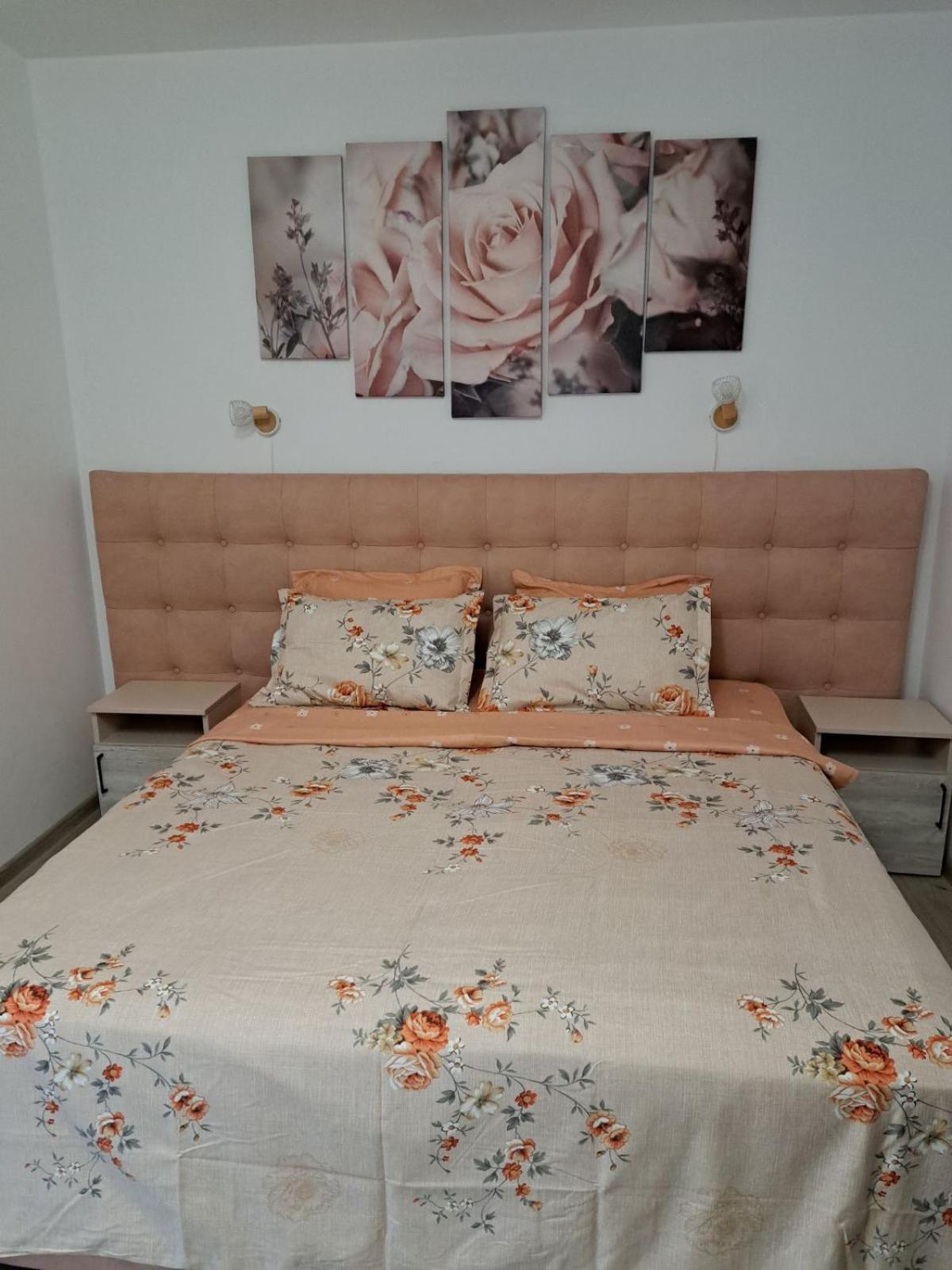 Apartamento Апаратамент Deluxe1 Saints Constantine and Helena Exterior foto
