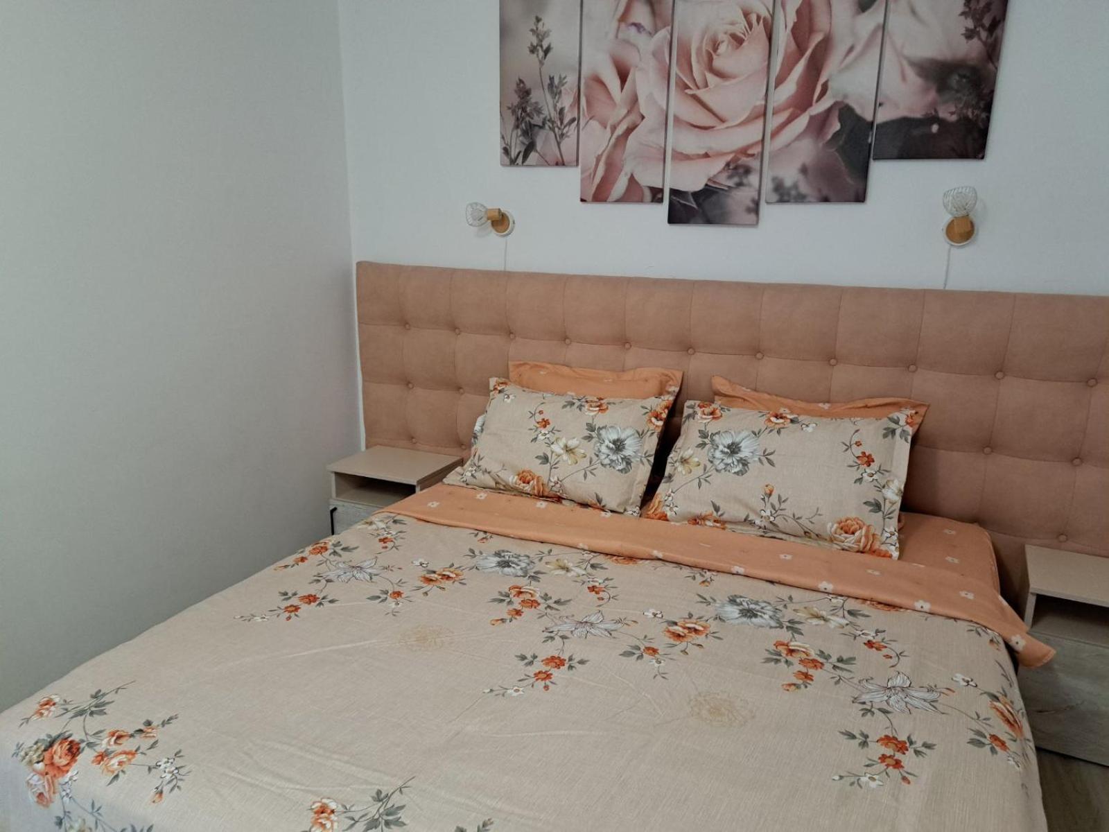 Apartamento Апаратамент Deluxe1 Saints Constantine and Helena Exterior foto