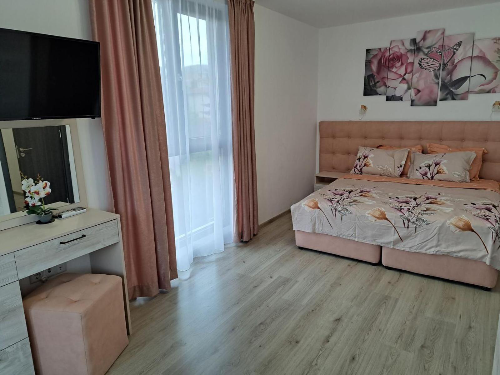 Apartamento Апаратамент Deluxe1 Saints Constantine and Helena Exterior foto
